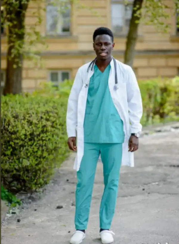 “Lost My Father In 2007, Lost My Mother In 2014, Now A Medical Doctor In 2017”